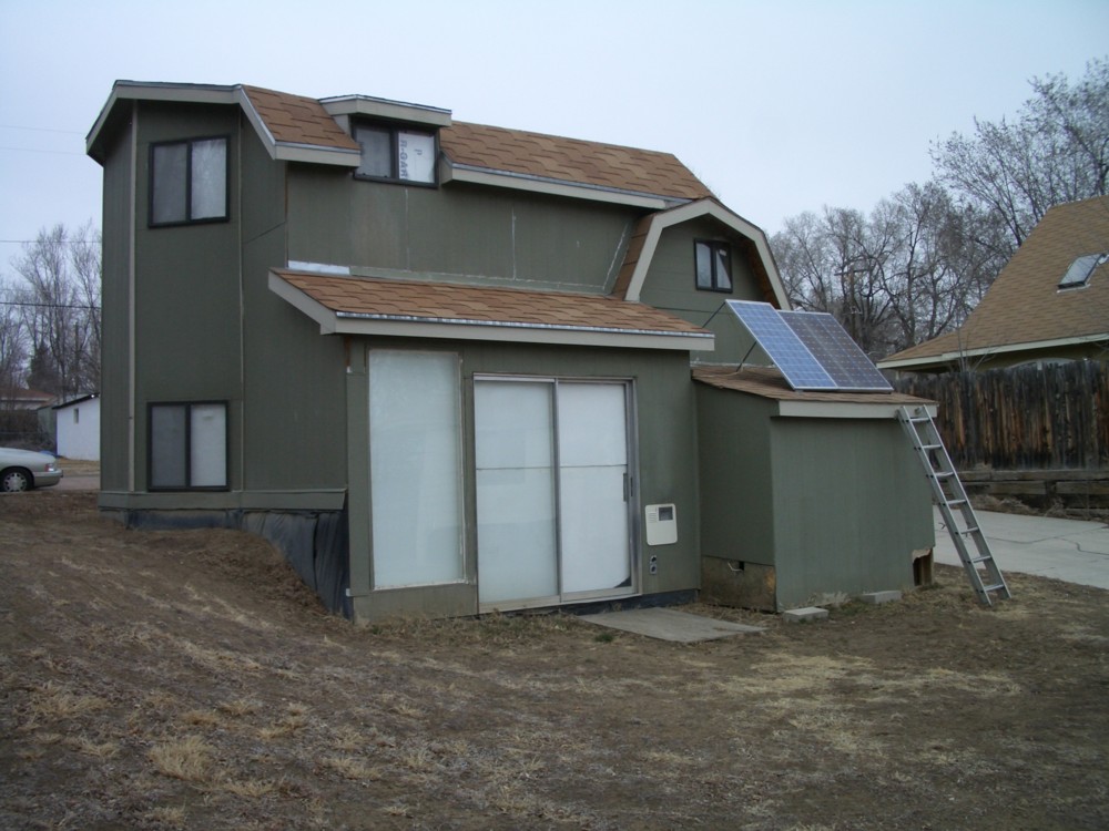 Click image for larger version

Name:	off the grid home.jpg
Views:	65
Size:	194.1 KB
ID:	604